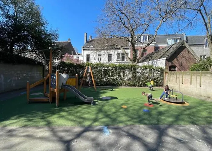 Villa Center Poppodium 013 Stadsvilla *