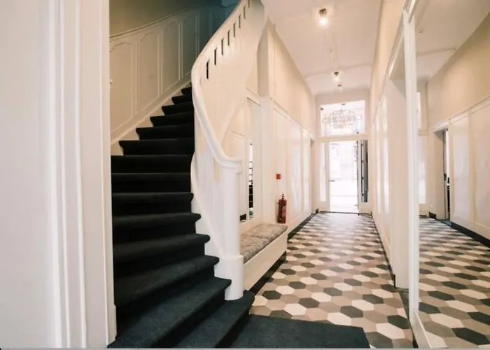 Center Poppodium 013 Stadsvilla Willa *