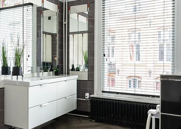 Villa Center Poppodium 013 Stadsvilla Tilburgo